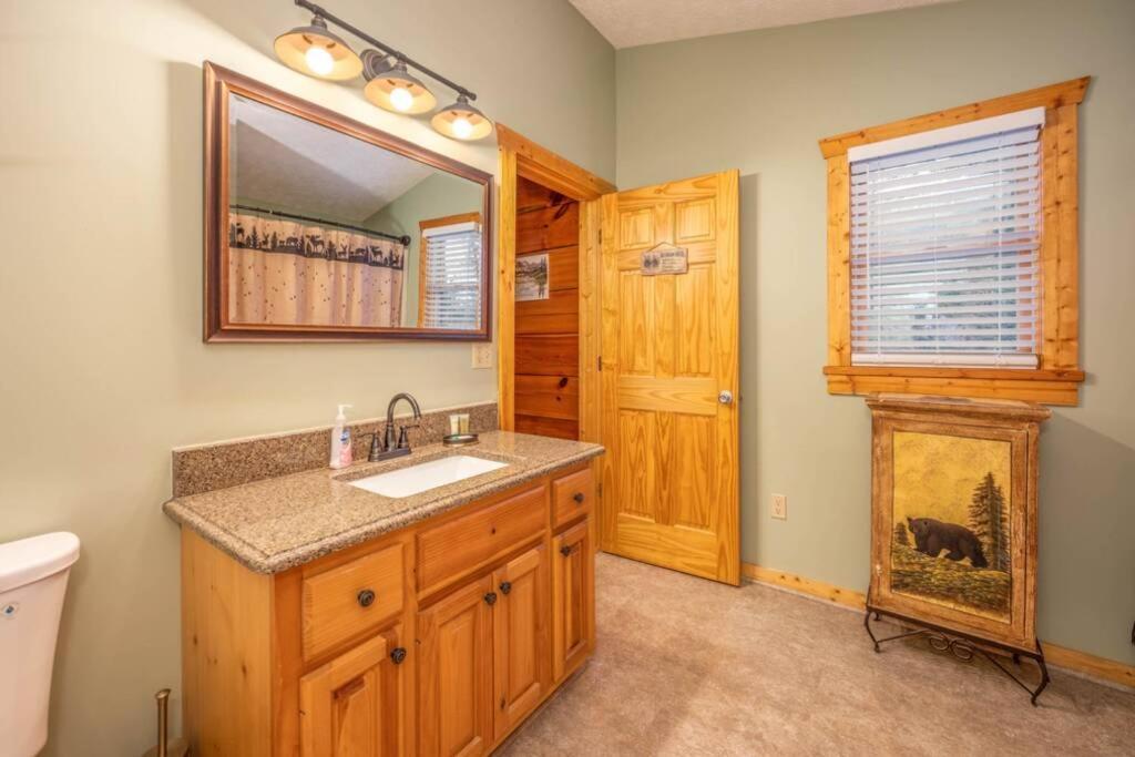 Over The Mountain - Smoky Mountain View Cabin Sevierville Exterior photo